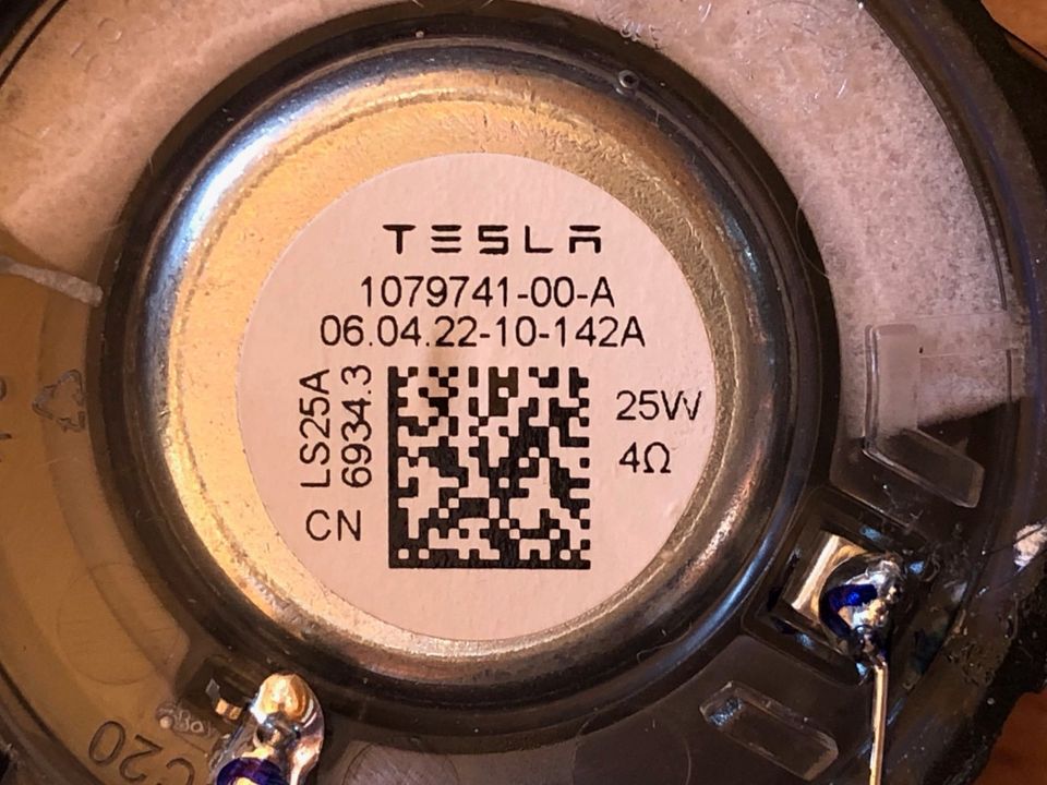 Tesla Hochtöner 1079741-00-A Model 3/Y Boxen Performance Sound in Ganderkesee