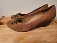 Schuhe Pumps Damen Clarks Keilabsatz Beige 7 1/2 41,5 Bayern - Fichtelberg Vorschau