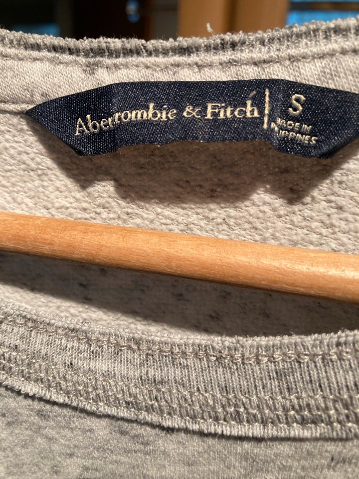 Sweatshirt Abercrombie & Fitch in Mainhausen