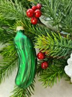 Lauscha Weihnachtsgurke Christmas Pickle Glas grün 9,5cm Weihnach Niedersachsen - Beedenbostel Vorschau