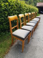 8 Stühle aus altem Holz im Biedermeierstil. Bayern - Schliersee Vorschau