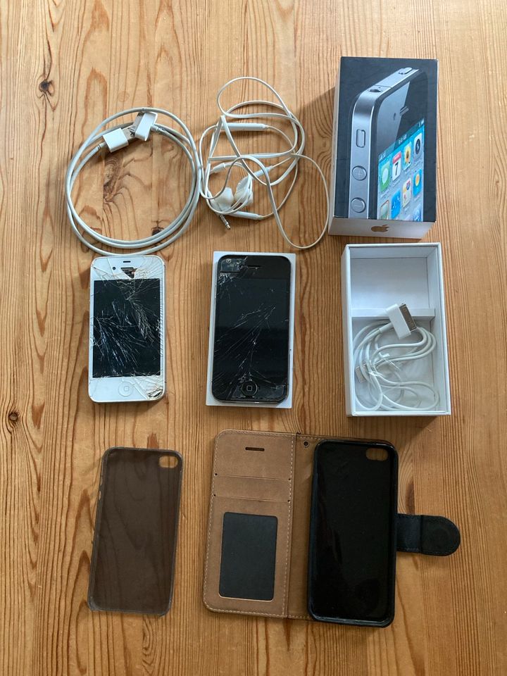 iPhone 4s und 4 mit Zubehör für Bastler in Berlin