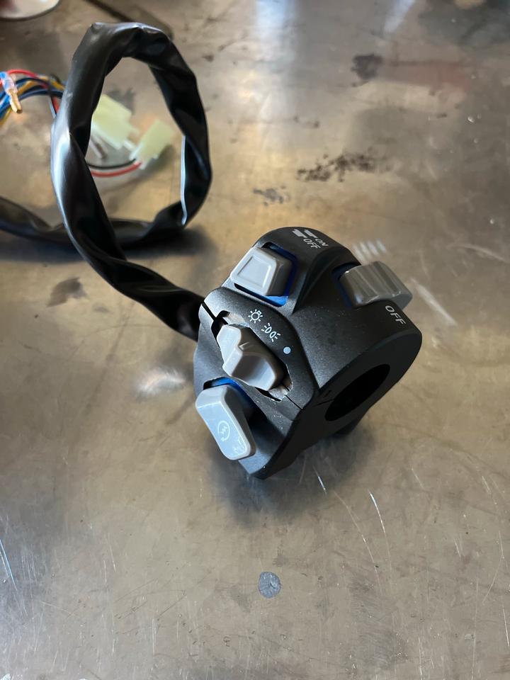 Universal Motorrad/QuadLichtbedienschalter beleuchtet NEU in