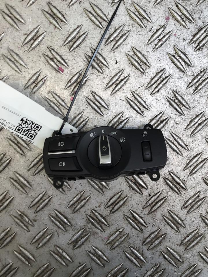 Schalter für Licht 919274404 BMW 5er Touring (F11) 525d  160 kW in Leverkusen