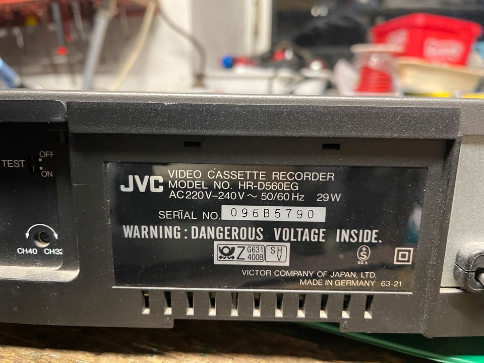 JVC HR D560EG VHS Videorecorder in Südbrookmerland