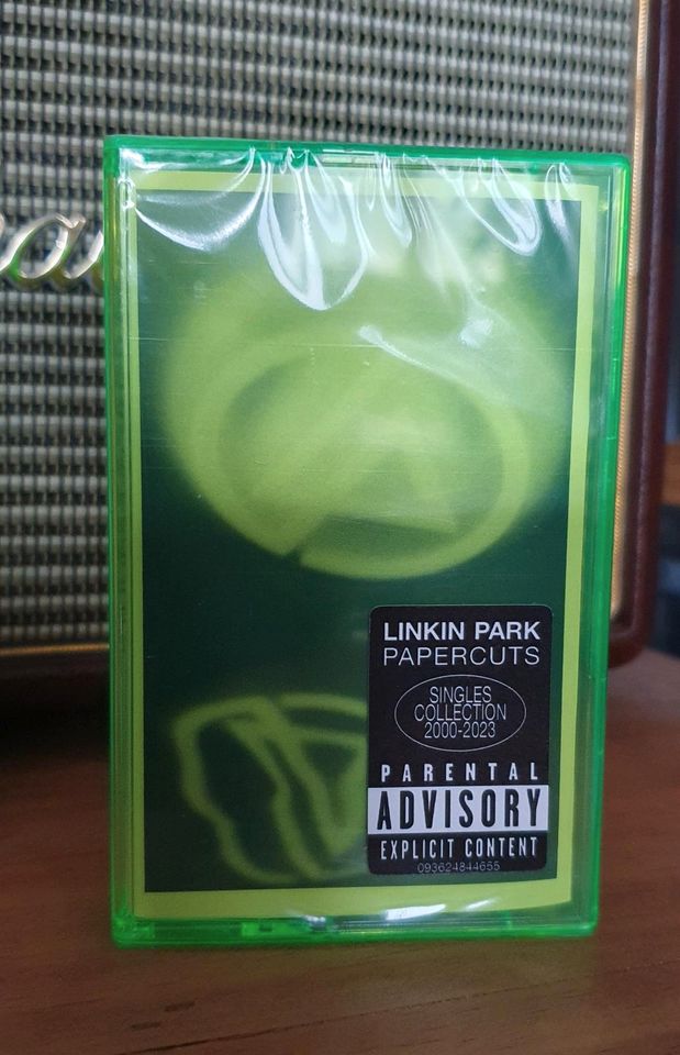 LINKIN PARK Papercuts Kassette MC (Singles Collection 2000-2023) in Mistelgau