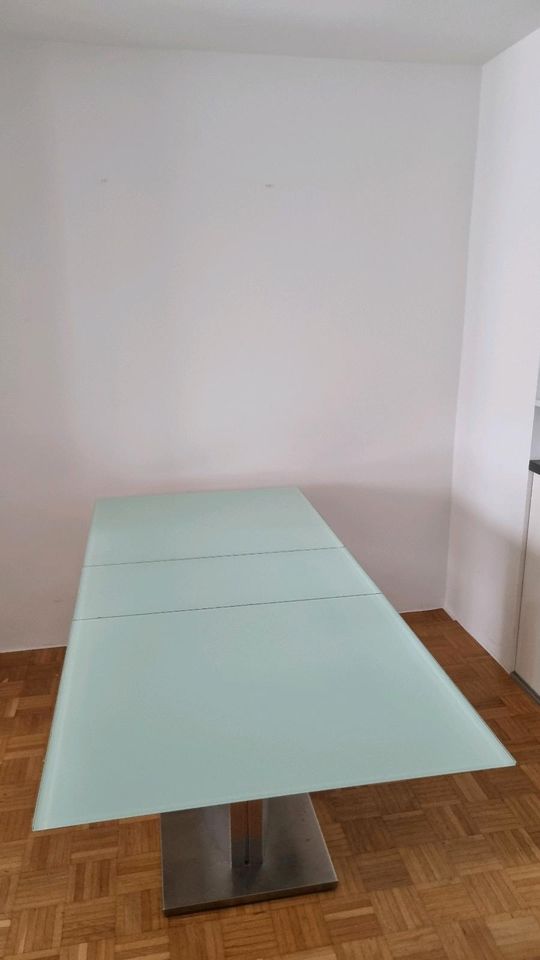 Esstisch ausziehbar Super White Glas/Edelstahl  mit Stühlen. in Würzburg