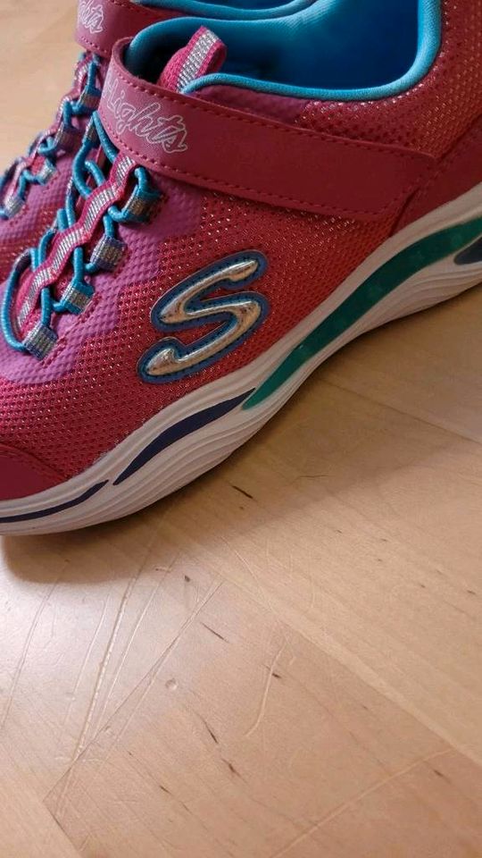 NEU Skechers S-Lights mit Blink Licht Sohle pink Gr. 34 in Filderstadt