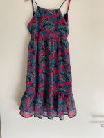 Kleid Gr. 116/122 rot blau Aachen - Aachen-Mitte Vorschau