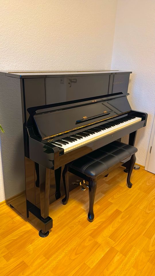 Yamaha Klavier / Piano U1 in Düsseldorf