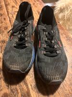 Brooks Ricochet 2 Damen Laufschuh Größe 37,5 Turnschuh München - Berg-am-Laim Vorschau