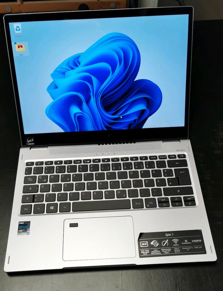 Acer Spin 3 SP313-51N i5 2560 x 1600 Touchscreen pen in Herten