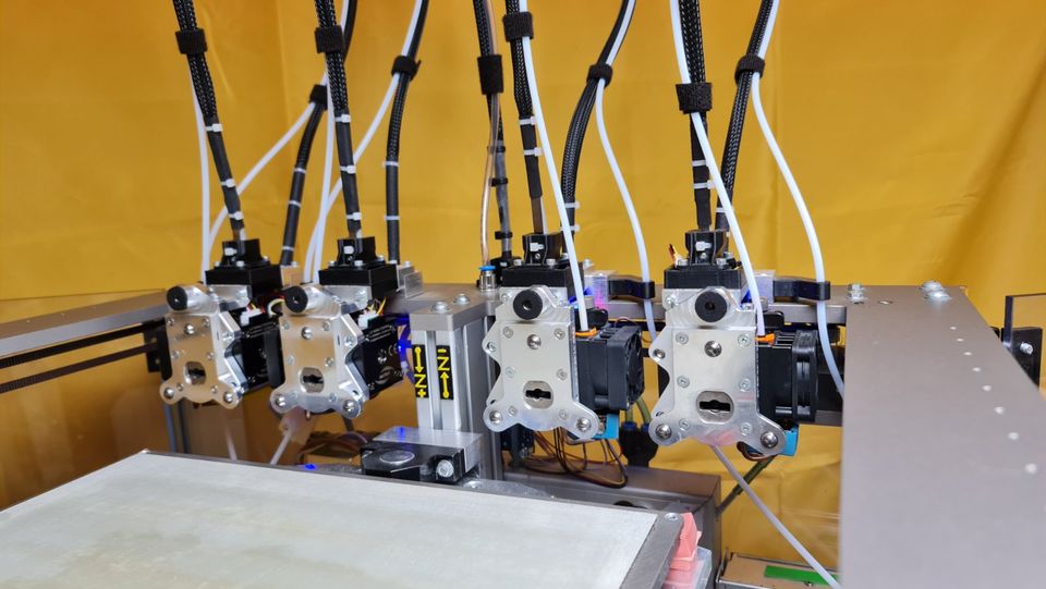 3D ToolChanger 3D-Drucker mit 4 Köpfen mit Untergestell, Zubehör in Syke