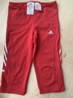 Adidas Trainingshose Hose 110 Niedersachsen - Twistringen Vorschau