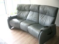 Trapezsofa, Ledersofa mit elektr. Funktion, Himola, Neupr. 5600 € Niedersachsen - Ihlienworth Vorschau