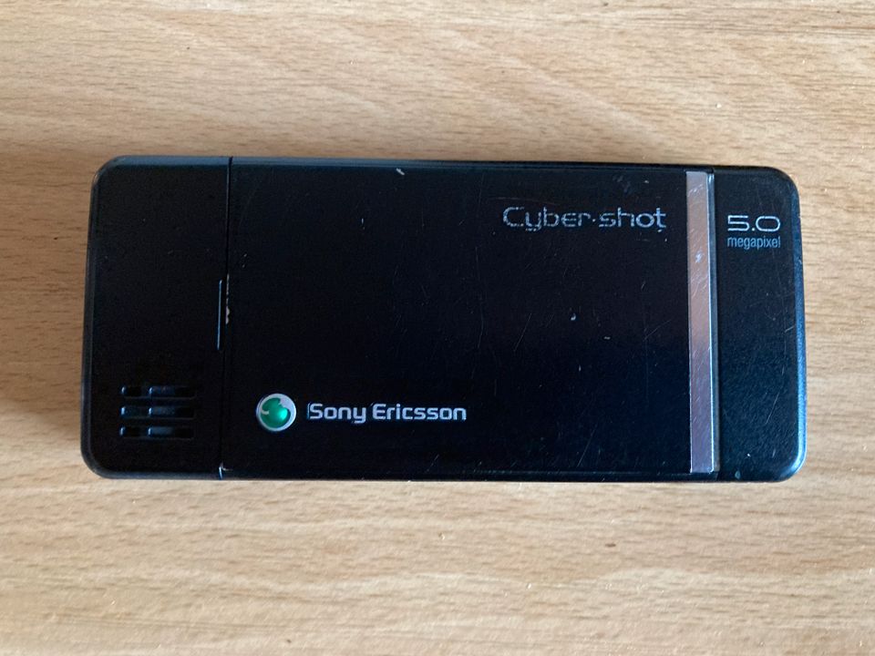 Sony Ericsson C 902 in Karlsbad