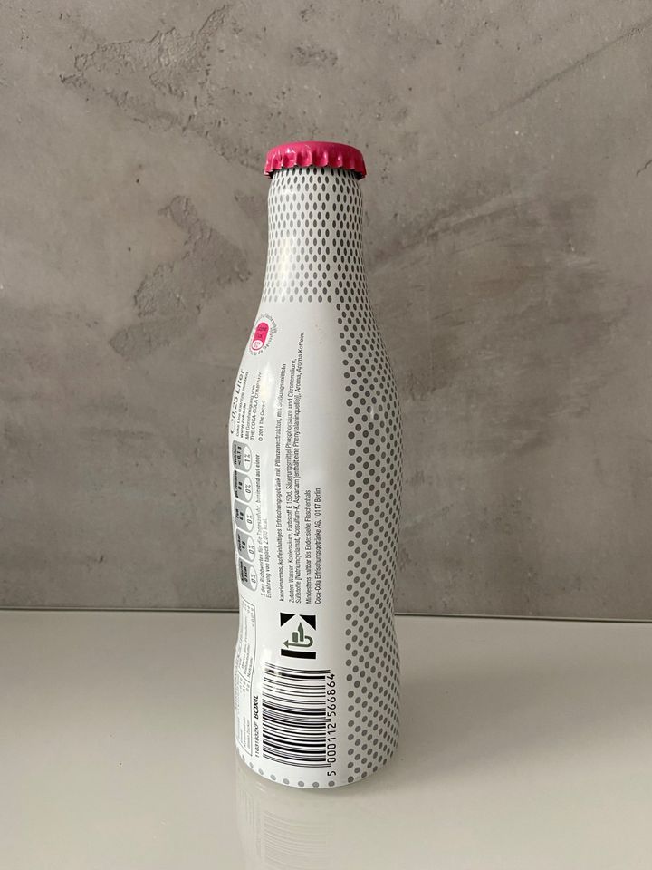 Karl Lagerfeld Coca Cola Light Alu Bottle Flasche Fashion Week in Bonn
