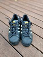 Adidas Superstar (Schwarz,Gold,Größe 37 ⅓) Köln - Porz Vorschau