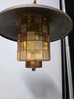 Alte Lampe  mit rauch bzw. honigglasfarbenem Glasschirm Köln - Porz Vorschau