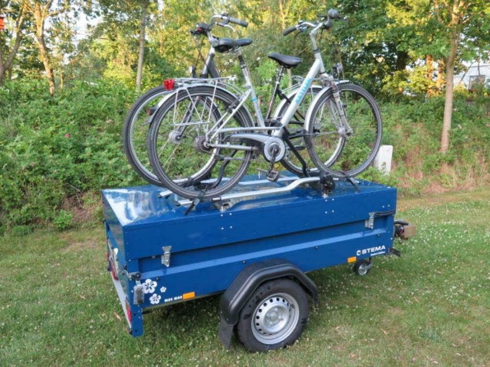 Vermietung Anhänger Deckel und 2 Fahrradträger Thule ProRide 598 in Rahden