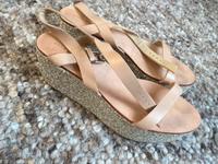 zara woman - glitzer damen sommerschuhe plateau mir riemen gr. 40 Hessen - Kelkheim Vorschau