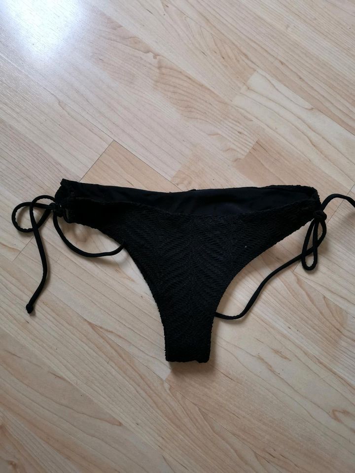 Frauen Bikini-Hose schwarz S in Nürnberg (Mittelfr)