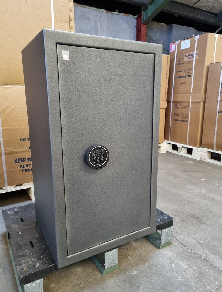 Tresor Safe Aktenschrank Widerstandsgrad S2 Versand Lager NEUWARE in Ratingen