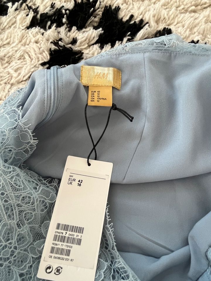 Festliches H&M  Kleid Größe 42 Neu in Kaltenkirchen