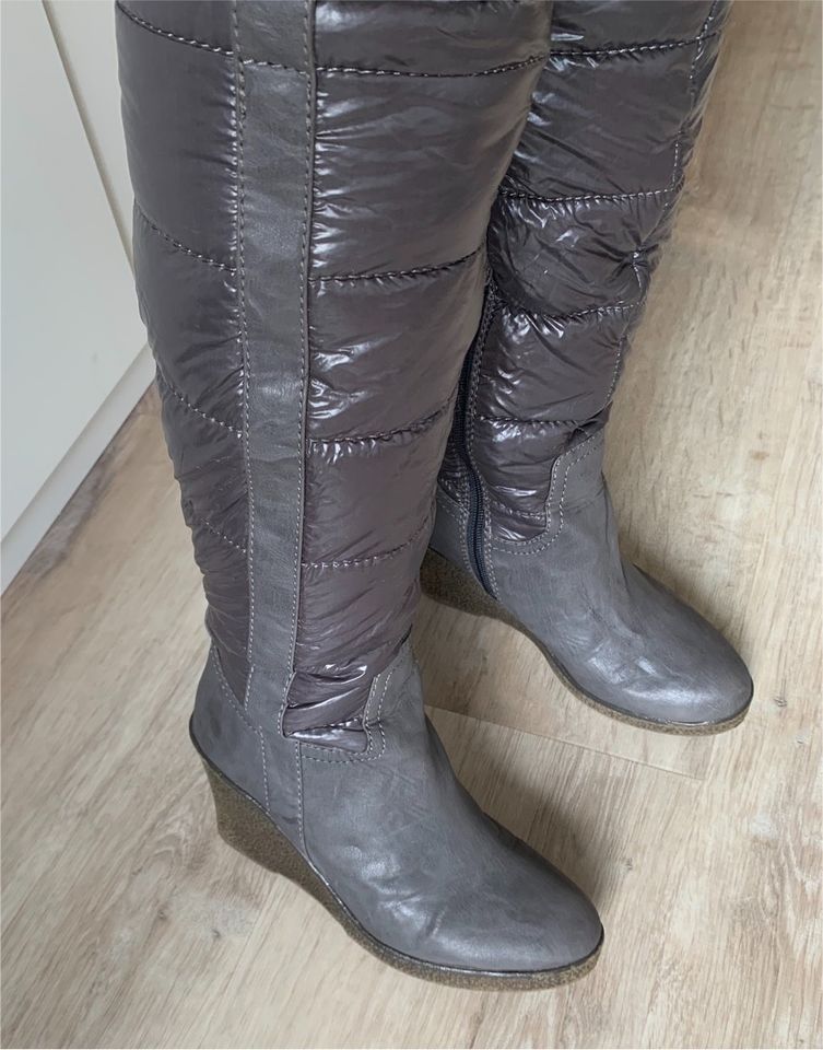 Esprit Stiefel Winter gefüttert grau Größe 39 in Erpolzheim