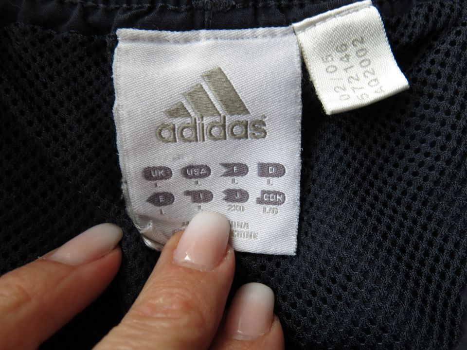 Shorts von Adidas in Unterschleißheim