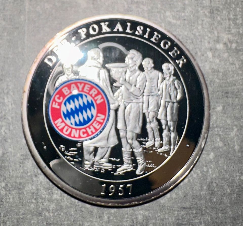 FC BAYERN MÜNCHEN - 1 DOLLAR LIBERIA - DFB - POKALSIEGER 1957 in Berlin