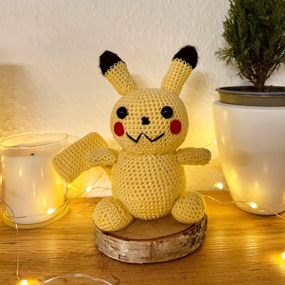 Gehäkeltes Pikachu Handarbeit - auf Anfrage in Wiesbaden