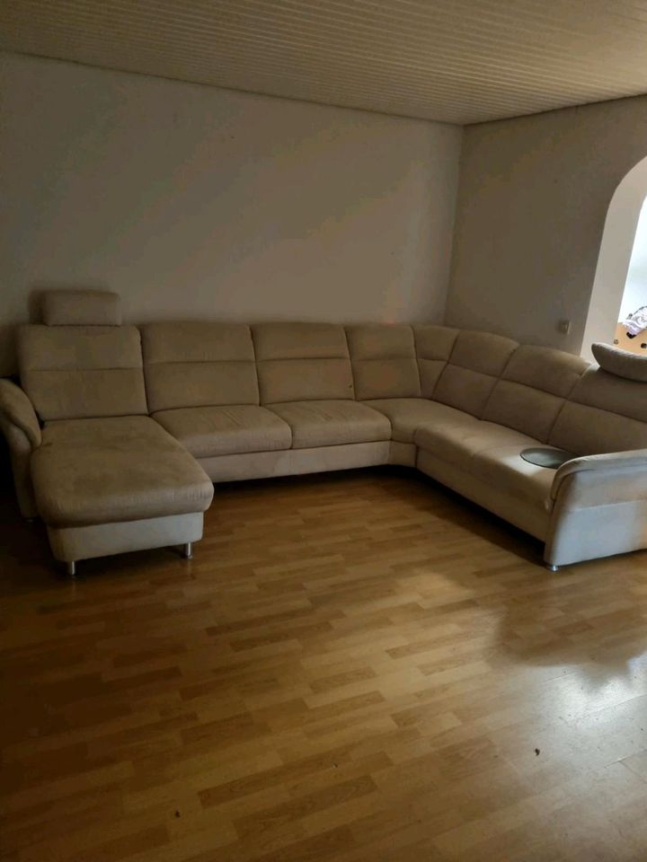 Couch Creme in Rüsselsheim