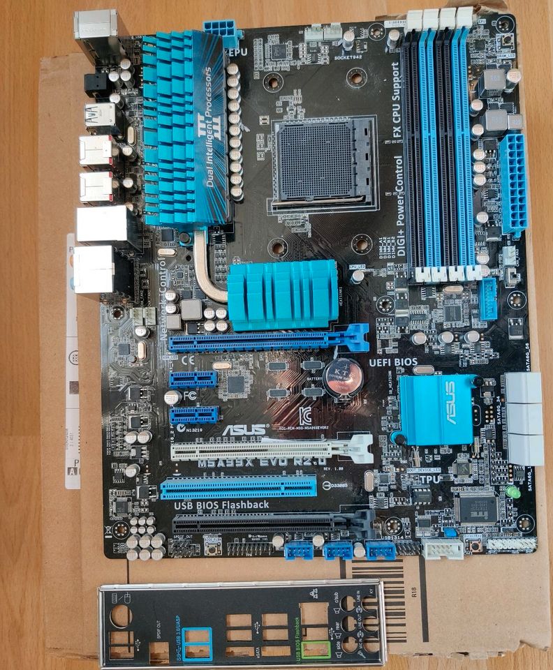 Asus Mainboard asus m5a99x evo r2.0 in Diedorf