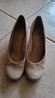 Schuhe, Pumps Größe 39 (6) Niedersachsen - Celle Vorschau