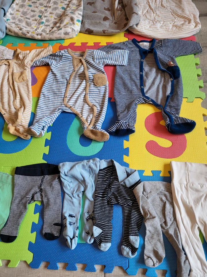 Kleiderpaket Baby 50/56  / Strampler/ Boddys/ Babykleidung in Wuppertal