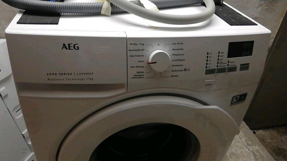 Waschmaschine AEG Lavamat 6000 3,5 Jahre in St. Ingbert