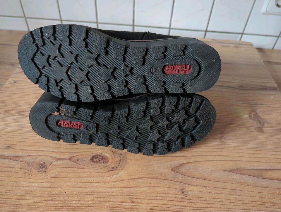 Gefütterte Stiefeletten von Rieker in Brüggen