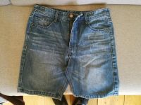 Kurze Jeans Hose Humör Gr. 32, Topzustand Hessen - Dieburg Vorschau