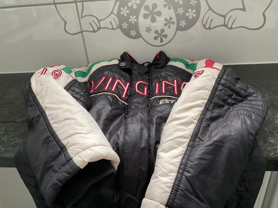 Paket Neuw/ Hochw. Jungengarderobe Mexx Hilfiger Vingino Gr 122 in Essen