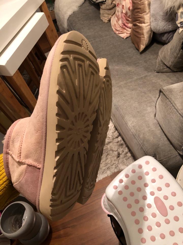 UGG Boots rosa Classic Ultra Mini NP: 170€ Gr.40 kurz modern in Hamburg