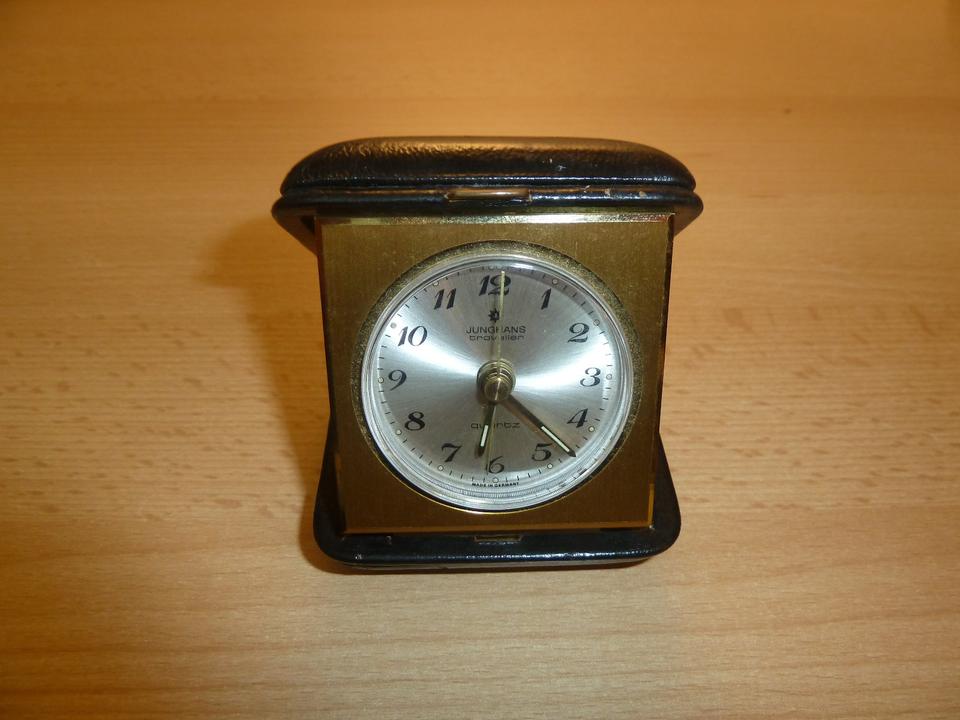 Junghans Reisewecker Traveller Quartz * vintage * Lederetui in Schornsheim
