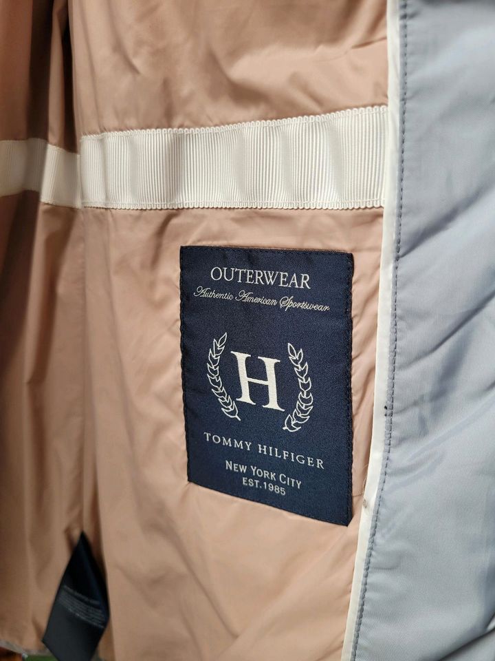 Winterjacke Tommy Hilfiger Gr. S in Norderstedt