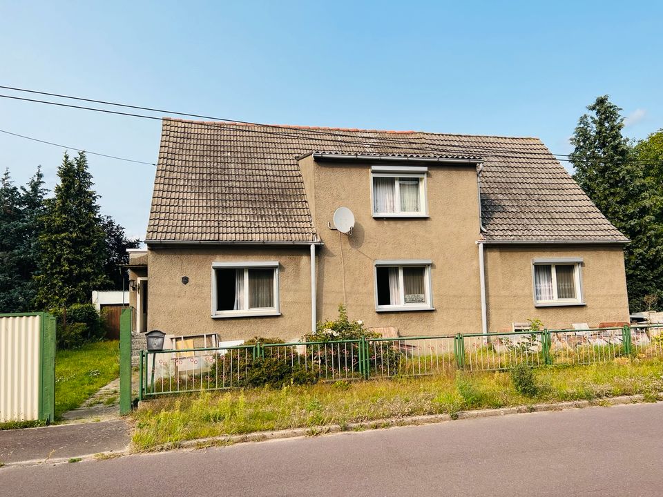 Einfamilienhaus mit Nebengelass auf großen Grundstück in Angern in Angern