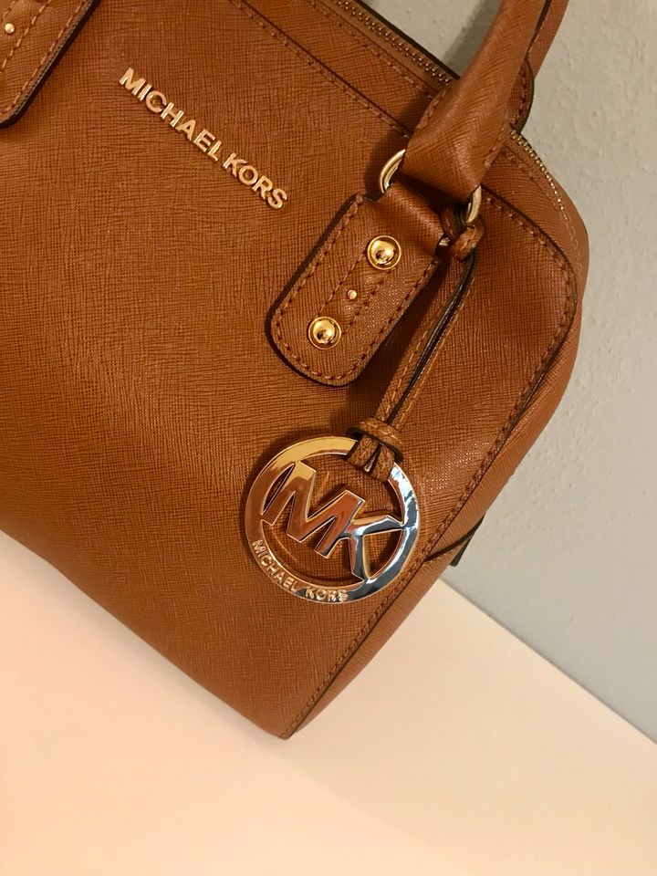 Michael Kors Tasche braun in München