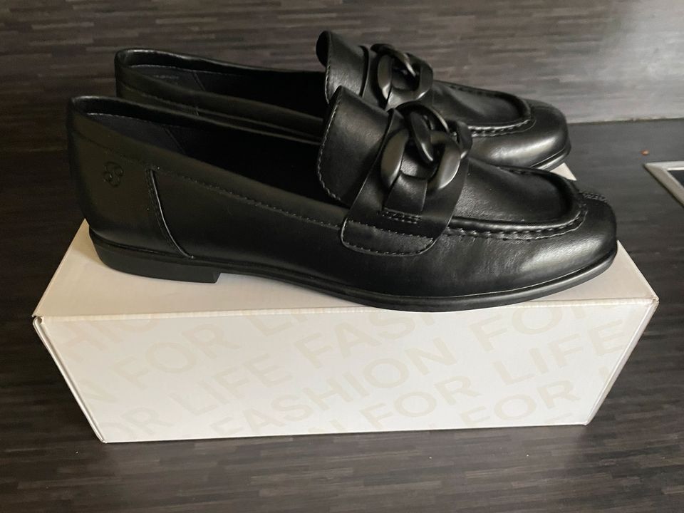 Schuhe s.Oliver 40 schwarz neu in Enger