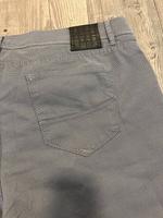 Hose Brax Cadiz straight Größe 28 grau Hessen - Marburg Vorschau