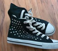 Schuhe Sneaker high wie Chucks schwarz Nieten 38 Neu Etikett Mülheim - Köln Flittard Vorschau