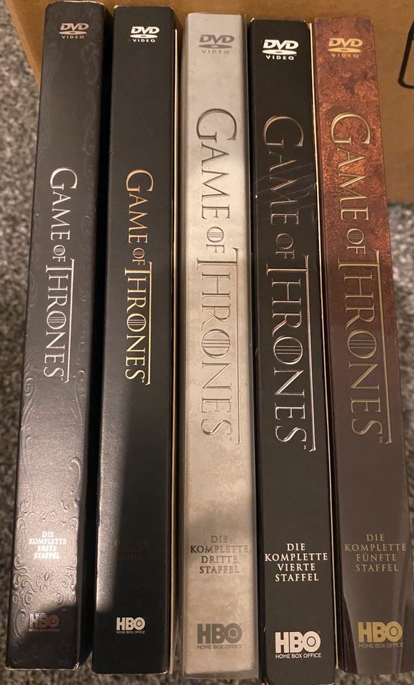 Game of Thrones / DVD / Staffel 1-5 in Bottrop