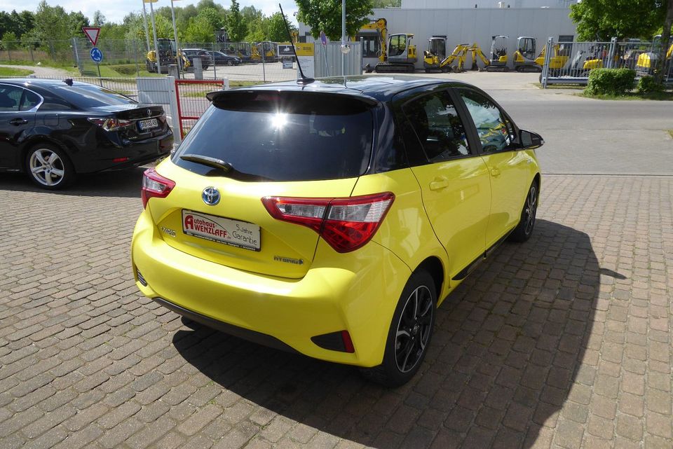 Toyota Yaris 1,5l Hybrid Energy Style 5J Garantie in Hoppegarten